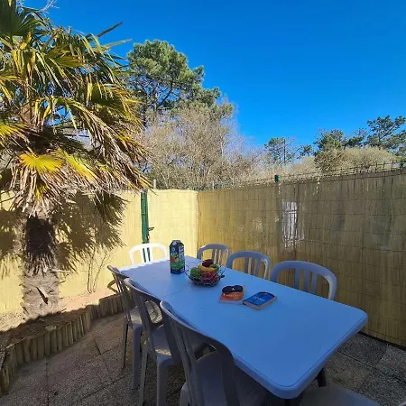 Maison 2 Pieces Avec Mezzanine, A 400m De La Plage, Parking, Jardin Prive, 6 Couchages - - Fr-1-224c-218 *